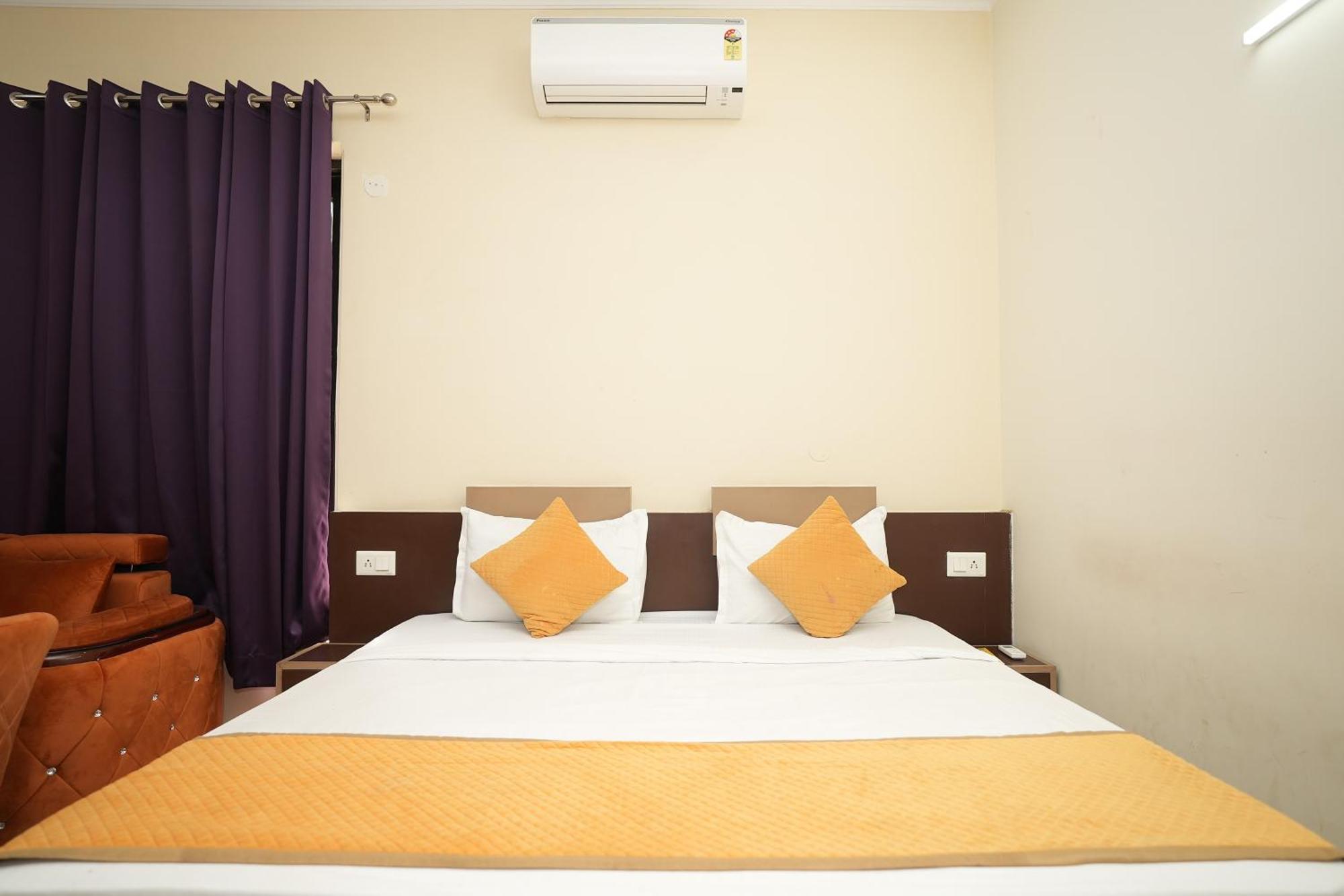 Hotel A.P Residency Ґурґаон Екстер'єр фото