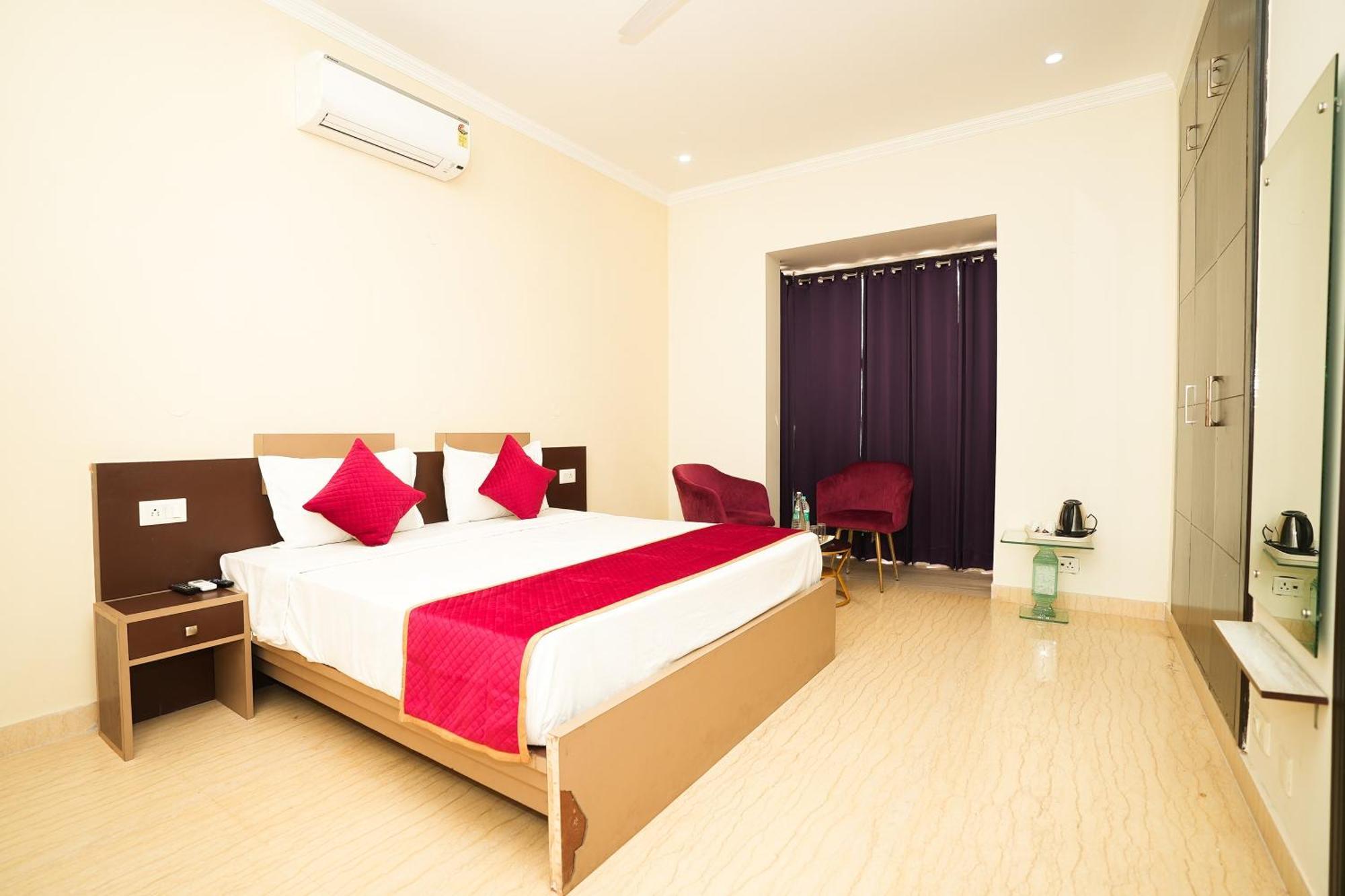 Hotel A.P Residency Ґурґаон Екстер'єр фото